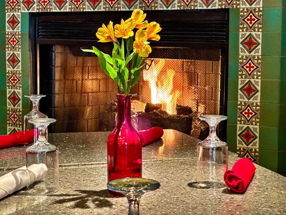 Tac/Quila restaurant and bar in Palm Springs indoor fireplace.